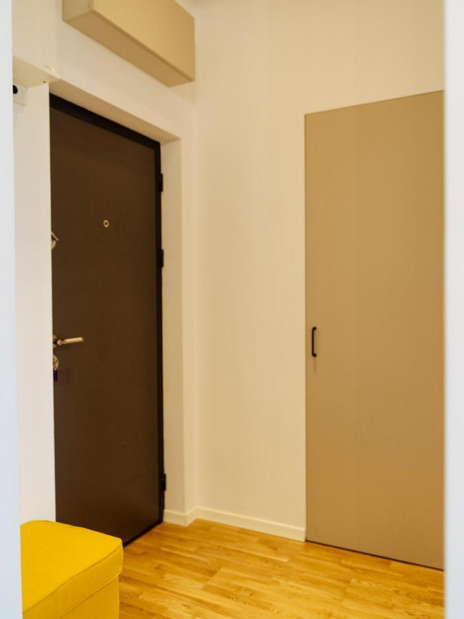 Sunny 2Br Flat - Top Location - Amazing Balcony Boekarest Buitenkant foto